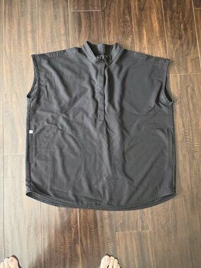 FIGS Technical Collection Women’s  Black Scrub Top Size M Sleeveless